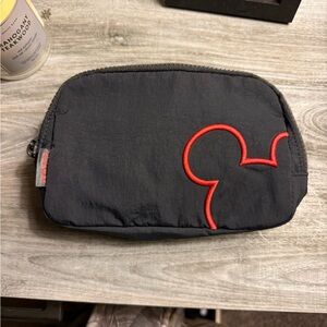 NWT Everywhere Belt Bag *Disney Limited Edition